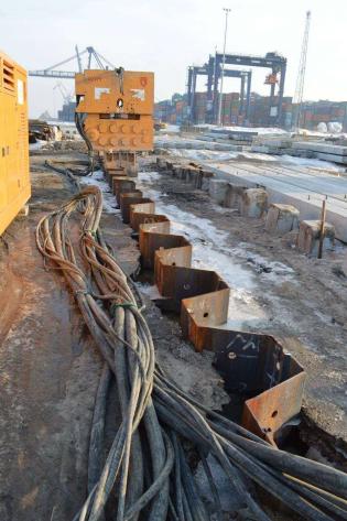 Budowa Nabrzeża Bułgarskiego i Nabrzeża Zamykającego w Porcie Gdynia. Fot. ArcelorMittal