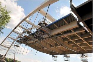 Fot. I. Szczepańska, M.Litwin (z archiwum www.most.torun.pl) - stan na maj 2013 r.