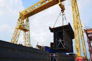 Most drogowo-kolejowy ma połączyć Półwysep Krymski z rosyjskim Półwyspem Tamańskim Źródło: Centrum Informacyjne 