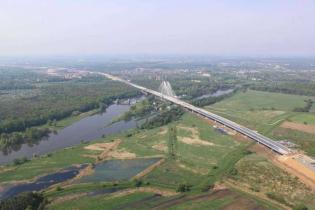 Most przez rzekę Odrę wraz z estakadami dojazdowymi. Fot. W. Kluczewski; archiwum GDDKiA O/Wrocław