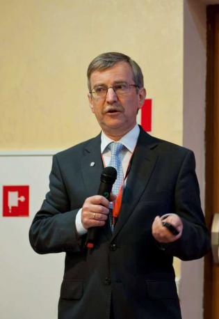 Analiza porównawcza metod wykonania sieci wodociągowej w technologiach bezwykopowych - dr inż. Florian Piechurski, Politechnika Śląska. Fot. Quality Studio dla www.inzynieria.com