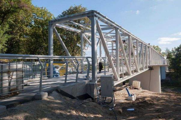 Zdjęcie Kładka nad wejściem do Portu Żerańskiego. Źródło: ZDM