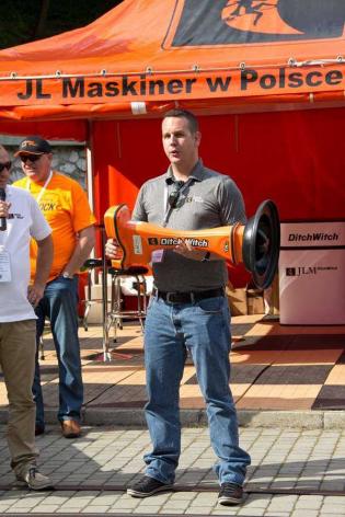 Pokaz firmy JL Maskiner w Polsce sp. z o.o. podczas warsztatów / fot. Quality Studio dla www.inzynieria.com