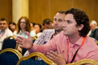 Dyskusje podczas panelu dyskusyjnego dotyczącego technologii bezwykopowych w rehabilitacji przewodów grawitacyjnych. Fot. Quality Studio dla www.inzynieria.com