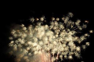 Pokaz ogni sztucznych z okazji dziesięciolecia Konferencji. Fot. Quality Studio dla www.inzynieria.com