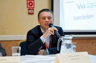 Panel dyskusyjny dotyczący technologii bezwykopowych w rehabilitacji przewodów grawitacyjnych. Tomasz Daniłoś, Prezes Zarządu, INFRA S.A. Fot. Quality Studio dla www.inzynieria.com
