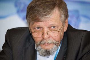 Klemens Janiak (Kolektor Serwis Leszno, Stowarzyszenie Wodociągi Wielkopolskie) omówił program zagospodarowania wód deszczowych dla Leszna, czyli komputerową symulację pracy kanalizacji deszczowej / fot. inzynieria.com