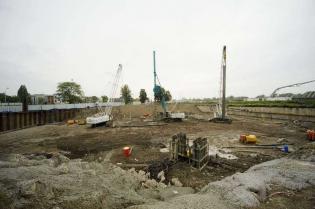Budowa stacji Rondo Daszyńskiego - stan na 25.08.2011 r. / fot. inzynieria.com