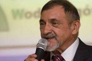 Antoni Szlagor, Burmistrz Miasta Żywiec, wystąpił z referatem poświęconym doświadczeniom inwestora w wykonaniu kanalizacji deszczowej i jej zabezpieczeń przed zalaniem / fot. inzynieria.com