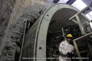 Przegląd techniczny obu tarcz TBM. Fot.  z archiwum AGP Metro Polska / stan na 06.09.2012 r.