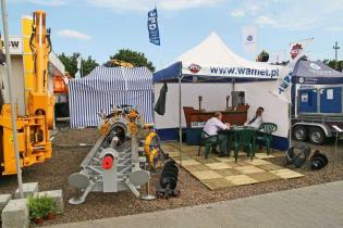 Wystawa maszyn i urządzeń w trakcie bydgoskich targów WOD-KAN 2011. Fot. www.inzynieria.com