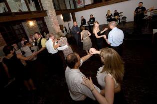 Zabawa taneczna w czasie uroczystej Gali wręczenia branżowych nagród TYTAN 2011 podczas IX Międzynarodowej Konferencji, Wystawy i Pokazów Technologii INŻYNIERIA Bezwykopowa 2011