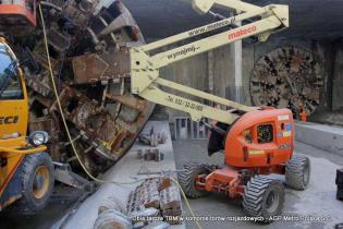 Przegląd techniczny obu tarcz TBM. Fot.  z archiwum AGP Metro Polska / stan na 06.09.2012 r.