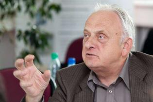 Henryk Tomanek - Instytut Inżynierii Materiałów Polimerowych i Barwników / fot. Quality Studio dla www.inzynieria.com