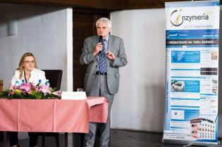 Członkowie prezydium: Monika Socha-Kośmider, Wydawnictwo INŻYNIERIA sp. z o.o. i prof. dr hab. inż. Cezary Madryas, Prorektor Politechniki Wrocławskiej / fot. inzynieria.com