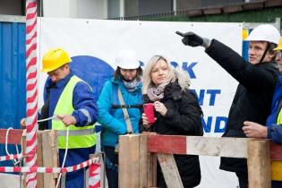 Pokaz odcinka kanalizacji zbudowanego z rur żelbetowych z okładziną PEHD o profilu jajowym – największych z oferty HABA-Beton. Fot. Quality Studio dla www.inzynieria.com