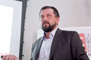 Kamionkowe rury przeciskowe nieglazurowane – sprawdzone i niezawodne systemy do budowy sieci kanalizacyjnych metodami bezwykopowymi – Krzysztof Kaczmarek, Naylor / fot. Quality Studio dla www.inz