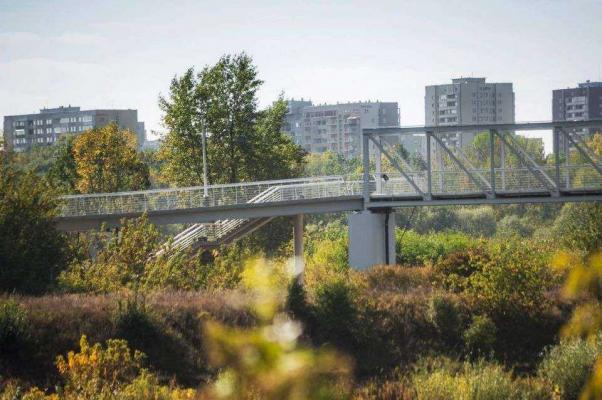 Zdjęcie Kładka nad wejściem do Portu Żerańskiego. Źródło: ZDM