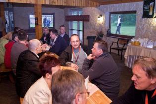 Kolacja grillowa, w trakcie której odbył się pokaz barmański ufundowany przez firmę Herrenknecht AG / fot. Quality Studio dla www.inzynieria.com