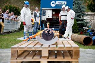 Aplikacja powłoki polimocznikowej 3M™ Scotchkote™ 2400 – Terlan sp. z o.o. / 3M Poland sp. z o.o. / fot. Quality Studio dla www.inzynieria.com