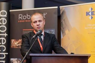 Masowa stabilizacja gruntu ALLU - Rafał Wielechowski, PRH 