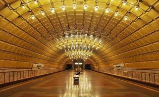 Stacje metra w Dnipro na Ukrainie. Fot. Artemiy Kosytuk