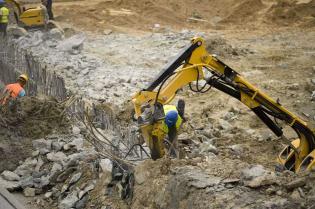 Budowa stacji Rondo Daszyńskiego - stan na 25.08.2011 r. / fot. inzynieria.com