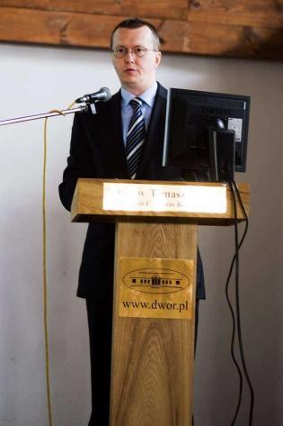 Dr inż. Arkadiusz Szot z Politechniki Wrocławskiej analizuje ryzyko w renowacji infrastruktury sieciowej/ fot. inzynieria.com