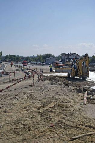 Budowa kolejnego odcinka szybkiego tramwaju przy ul Szklarskiej. Stan na 11 sierpnia 2010