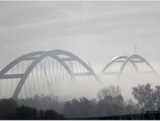 Fot. I. Szczepańska, A. Orłowski (z archiwum www.most.torun.pl) - stan na październik 2013 r.
