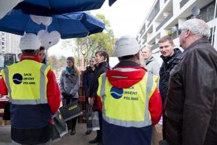 Pokaz odcinka kanalizacji zbudowanego z rur żelbetowych z okładziną PEHD o profilu jajowym – największych z oferty HABA-Beton. Fot. Quality Studio dla www.inzynieria.com