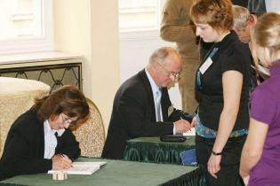 Prof. dr hab. inż. Anna Siemińska-Lewandowska, Politechnika Warszawska oraz Prof. dr hab. inż. Kazimierz Gwizdała, Politechnika Gdańska / Fot. www.inzynieria.com