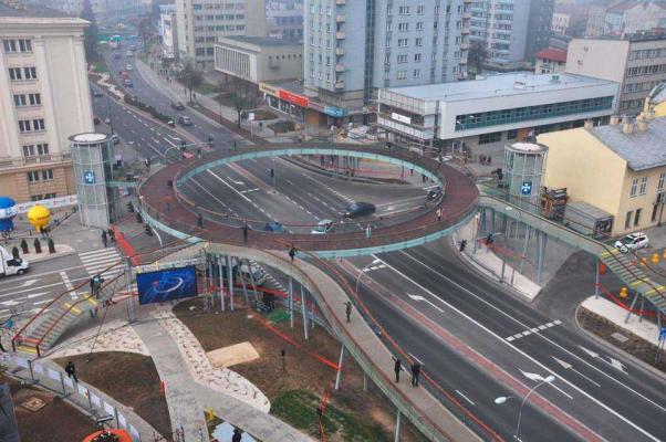 Zdjęcie Pierścieniowa kładka dla pieszych w Rzeszowie. Fot. z archiwum Skanska S.A.