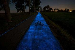 Świecąca ścieżka rowerowa. Źródło: TPA sp. z o.o.
