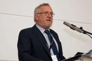 Dr. Ing. Schmidt-Thrö, Ing. Büro für Rohrstatik und-leitungsbau podczas obrad seminaryjnych. Fot. www.inzynieria.com