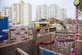 Pokaz odcinka kanalizacji zbudowanego z rur żelbetowych z okładziną PEHD o profilu jajowym – największych z oferty HABA-Beton. Fot. Quality Studio dla www.inzynieria.com