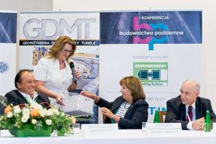 Losowanie nagrody podczas I Konferencji Budownictwo Podziemne 2015 / fot. Quality Studio dla www.inzynieria.com