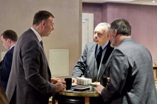 Rozmowy kuluarowe / fot. Quality Studio dla www.inzynieria.com