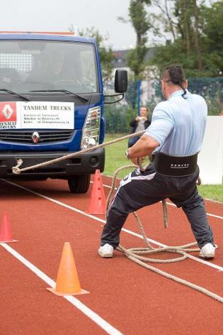 Spartakiada 2012 - zawody strongmenów / fot. z archiwum Katowickich Wodociągów S.A.