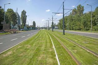 Gotowy odcinek szybkiego tramwaju przy ul. Herlinga Grudzińskiego i Klimeckiego. Stan na 11 sierpnia 2010