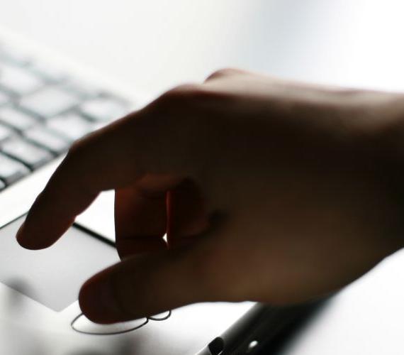 UKE uwalnia rynek szerokopasmowego dostępu do internetu w 76 gminach