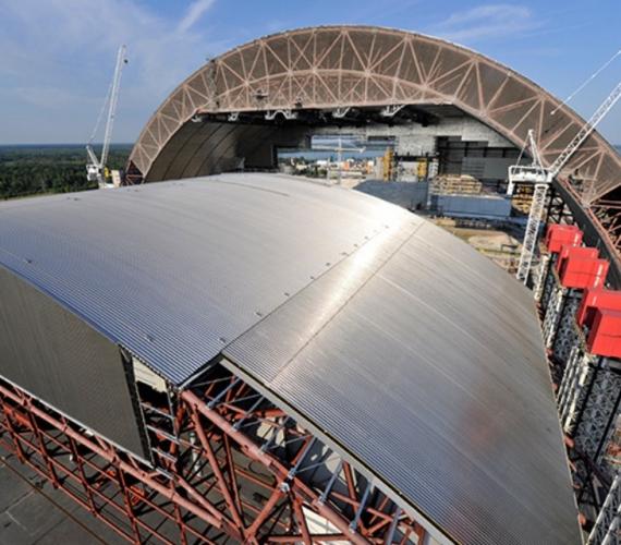 Czarnobyl: gigantyczna kopuła ze stali