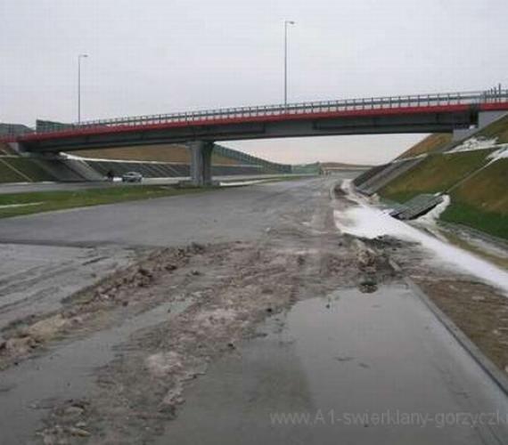 Budowa A1 - luty 2012. Fot. a1-swierklany-gorzyczki.pl