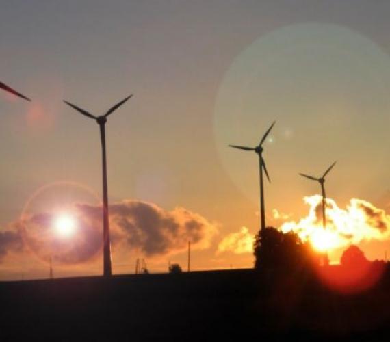 Farma wiatrowa w Margoninie. Fot. margonin.pl