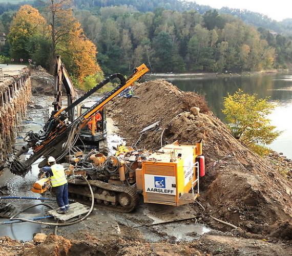 Zabezpieczenie osuwiska na DW975