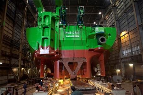 Powstała jedna z największych pogłębiarek na świecie