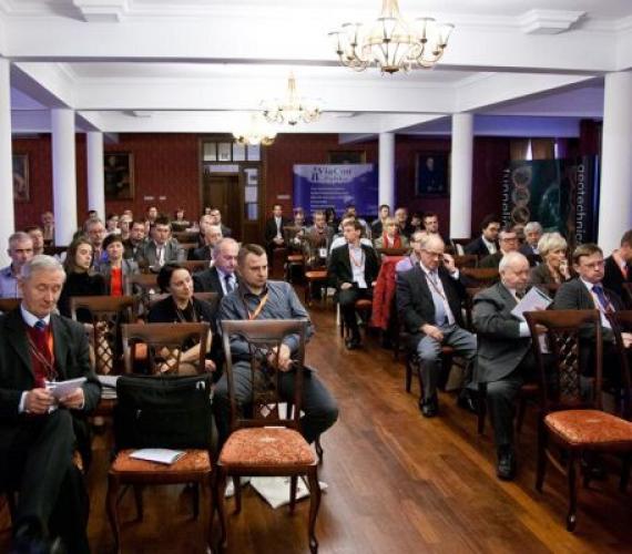 Obrady w trakcie II Konferencji "Geoinżynieria w budownictwie". Fot. inzynieria.com