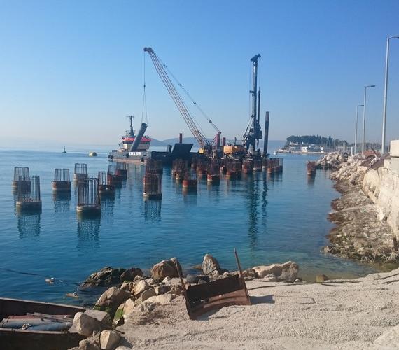 Nabrzeże portowe w Splicie. Fot. 