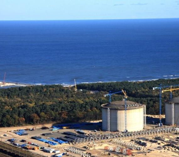 Budowa terminalu LNG w Świnoujściu (2012 r.). Fot. Polskie LNG S.A.