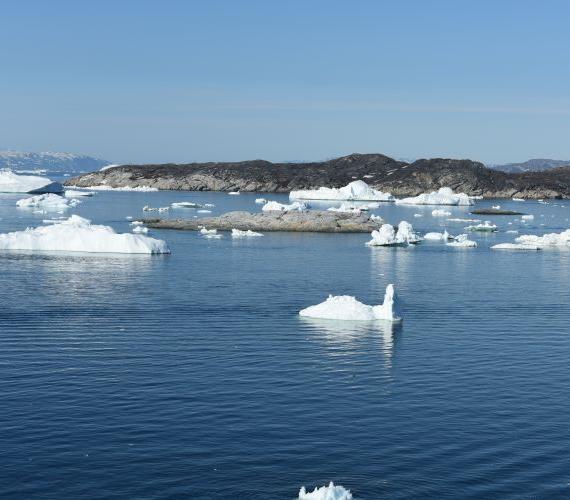 Rosneft wierci w szelfie Morza Łaptiewów